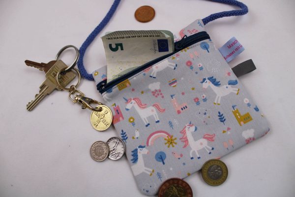 Kinder-BRUSTBEUTEL "Einhorn" mit Reißverschluss und Reflektorfähnchen; Brusttasche, Geldbörse, Geldbeutel