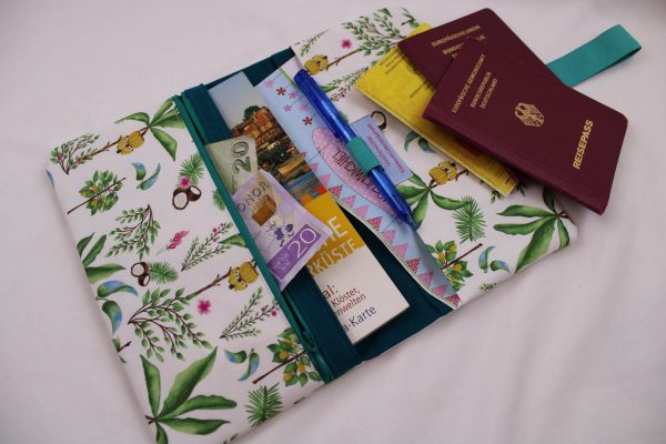 Reiseetui MODELL 4/S "Im Dschungel" - Reisebrieftasche, Tickettasche, Reisepasshülle, Dokumententasche