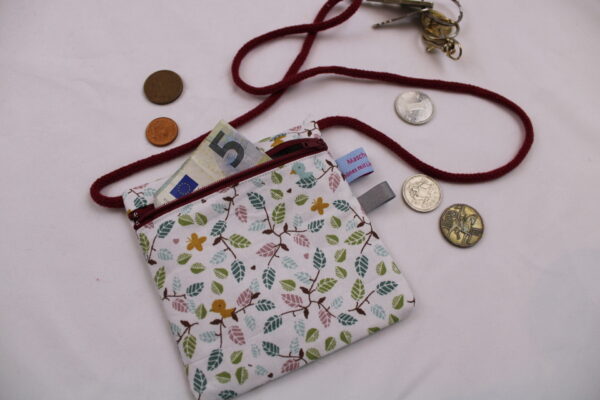 Kinder-BRUSTBEUTEL "Im Baum" mit Reißverschluss und Reflektorfähnchen; Brusttasche, Geldbörse, Geldbeutel