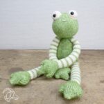 DIY-Strickset "Frosch Tinus", Strick-Kit, Materialpackung, Häkelpaket, Handarbeitsset, DIY-Kit