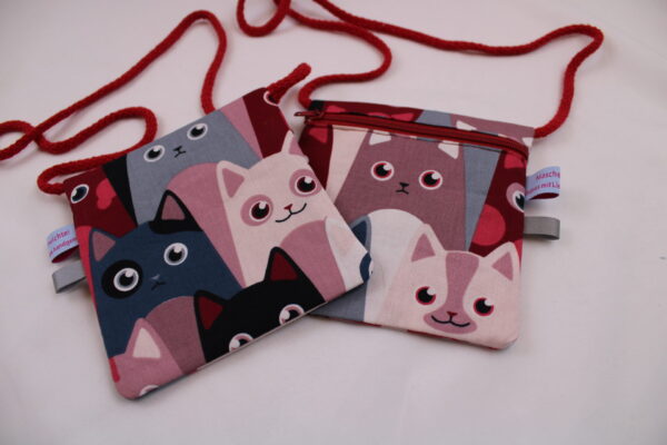 Kinder-BRUSTBEUTEL "Katzen Rottöne" mit Reißverschluss und Reflektorfähnchen; Brusttasche, Geldbörse, Geldbeutel