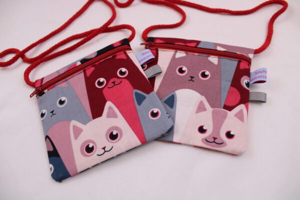 Kinder-BRUSTBEUTEL "Katzen Rottöne" mit Reißverschluss und Reflektorfähnchen; Brusttasche, Geldbörse, Geldbeutel