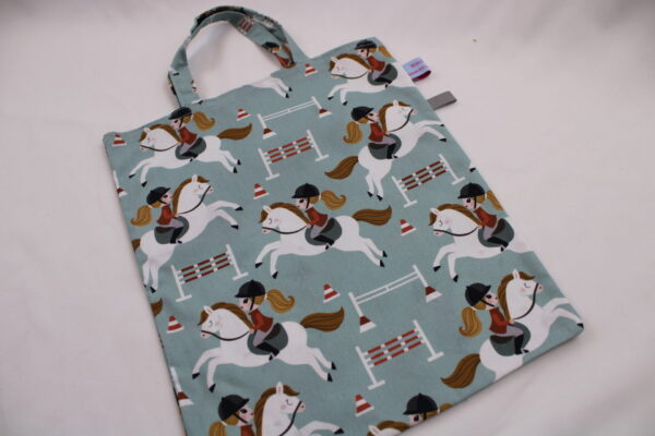 Kindertasche, Einkaufstasche "Springreiten" - KiTa-Tasche, Malbuchtasche, Geschenktasche, Tragetasche, Freundebuchtasche, Stoffbeutel