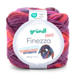 Wolle Gründl / FINEZZA 200g Großknäuel, Farbe feuerrot, fuchsia, rauchblau, 55 % Schurwolle, 45 % Polyacryl, 1 Knäuel = 1 Dreieckstuch, für Nadeln 3,50 - 4,50mm