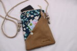 Handytasche zum Umhängen; Umhängetasche mit 2 Fächern und langer Kordel; Crossbody Tasche für viele Handy-Modelle; Praktisch, leicht, vegan