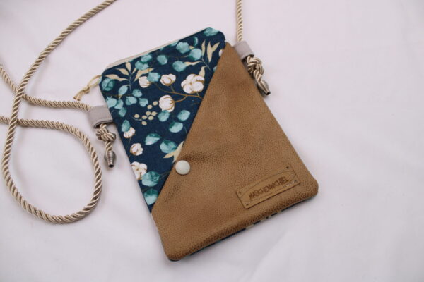 Handytasche zum Umhängen; Umhängetasche mit 2 Fächern und langer Kordel; Crossbody Tasche für viele Handy-Modelle; Praktisch, leicht, vegan
