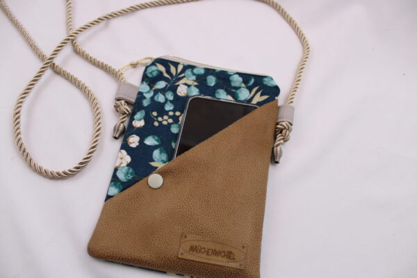Handytasche zum Umhängen; Umhängetasche mit 2 Fächern und langer Kordel; Crossbody Tasche für viele Handy-Modelle; Praktisch, leicht, vegan