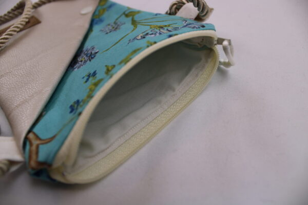 Handytasche zum Umhängen; Umhängetasche mit 2 Fächern & langer Kordel; Crossbody Tasche für viele Handy-Modelle; Praktisch, leicht, vegan