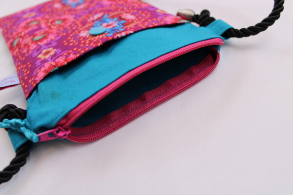 Handytasche zum Umhängen; Umhängetasche mit 2 Fächern und langer Kordel; Crossbody Tasche für viele Handy-Modelle; Praktisch und leicht