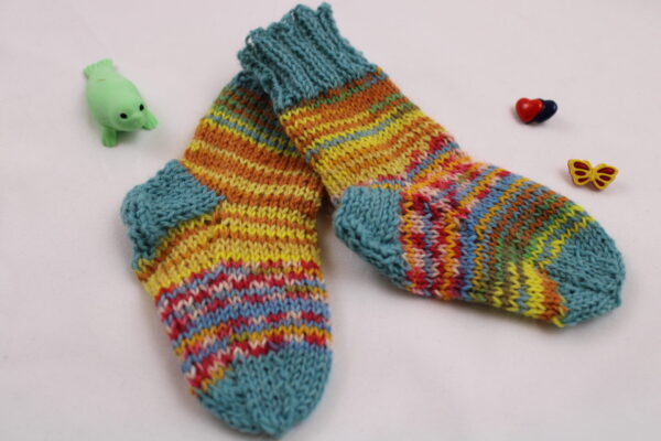 Gr. 16/17 - Baby-Wollsocken handgestrickt