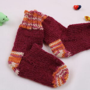 Gr. 16/17 - Baby-Wollsocken handgestrickt, Grundfarbe bordeauxrot