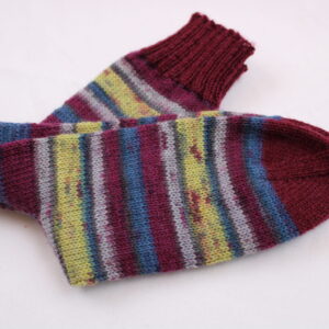Gr. 36/37 - Wollsocken handgestrickt, gestreift, rot/gelb/grau/petrol