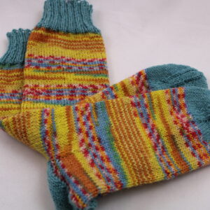 Gr. 37/38 - Wollsocken handgestrickt, Jacquardmuster, gelb/orange/aqua