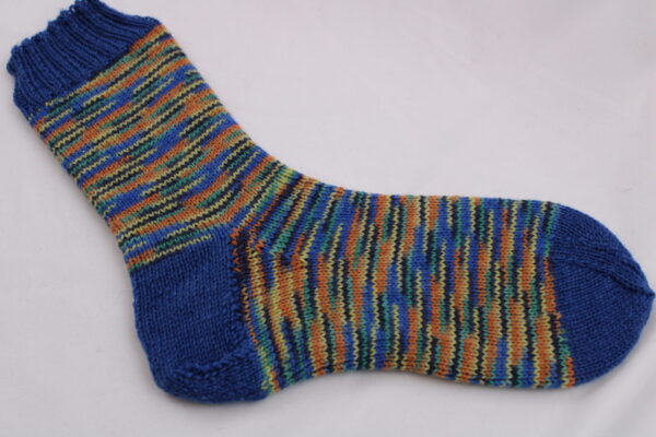Gr. 37/38 - Wollsocken handgestrickt, blau/bunt
