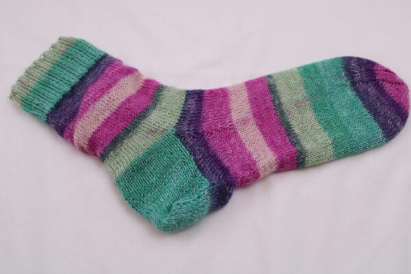 Gr. 40/41 - Wollsocken handgestrickt, Rosa- und Grüntöne