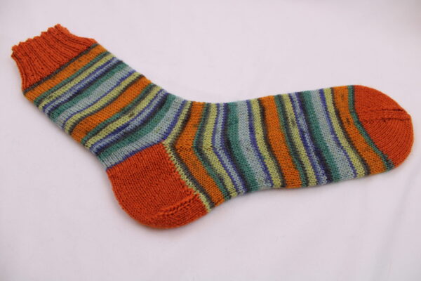 Gr. 42/43 - Wollsocken handgestrickt, bunt geringelt