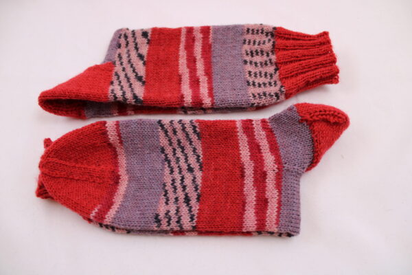 Gr. 38/39 - Wollsocken handgestrickt, Rosa- und Rottöne