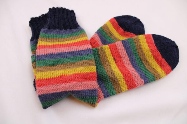 Gr. 38/39 - Wollsocken handgestrickt, bunt geringelt