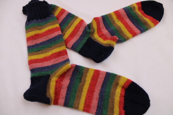 Gr. 38/39 - Wollsocken handgestrickt, bunt geringelt