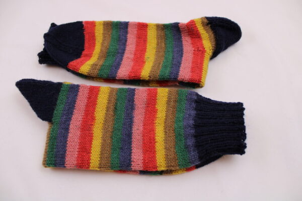 Gr. 38/39 - Wollsocken handgestrickt, bunt geringelt
