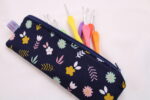 Häkelnadel-Set Geschenkset – 8 bunte ergonomische Häkelnadeln (2,5–6,0 mm) mit Täschchen und 3 Maschenmarkierern – Einsteiger Amigurumi Set – Bild 2