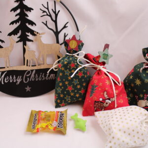 Adventskalender-Säckchen "Rudi Rentier", handgenäht, mit Holzklammern und -zahlen, zum Selbstbefüllen, wiederverwendbar, nachhaltig