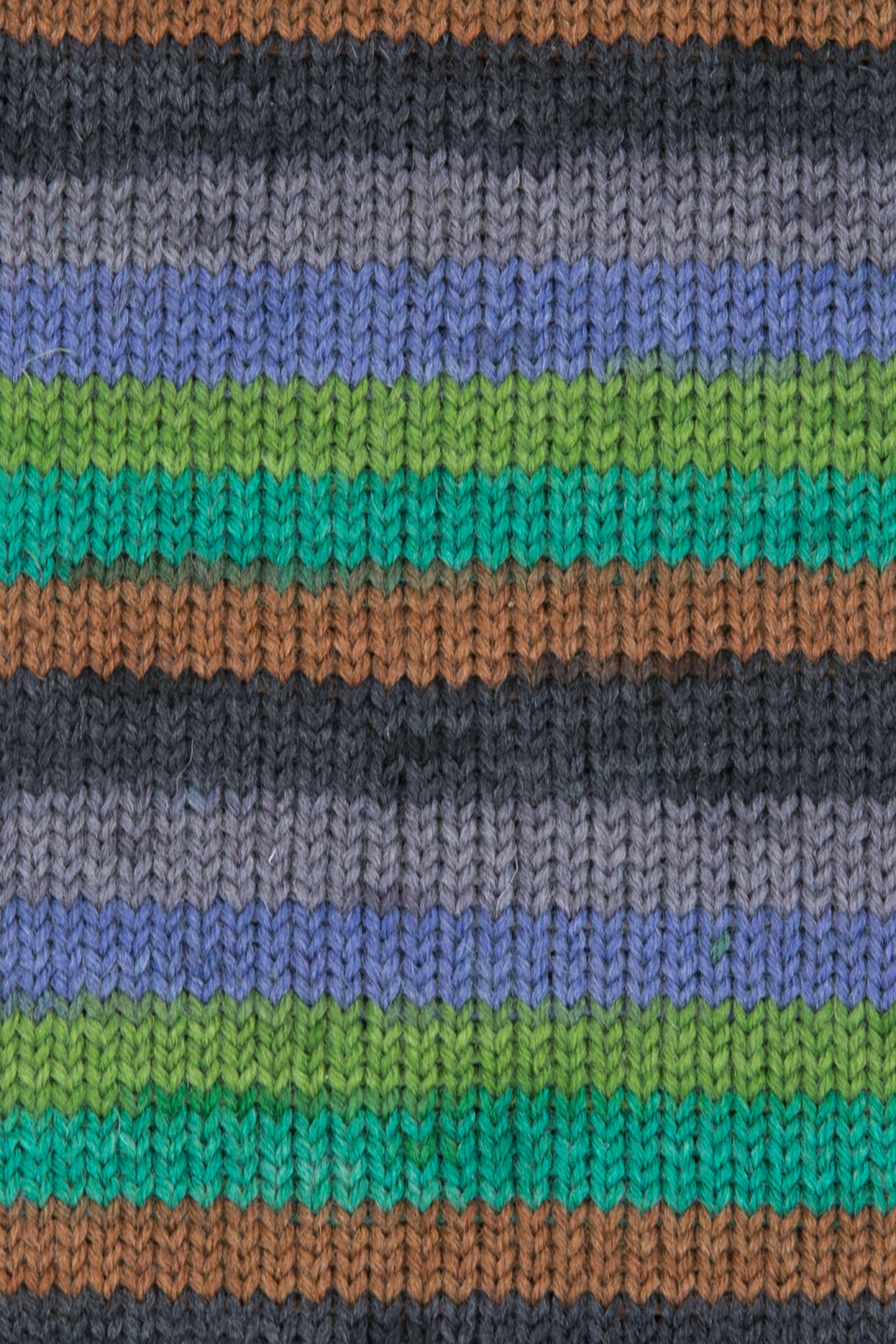 Wolle Gründl / Hot socks color ENGLISH GREEN TEA (405) - Sockenwolle 50g, 4-fädig – Bild 3