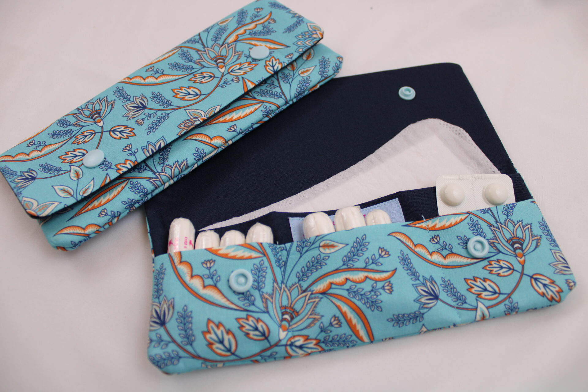 Hygieneetuis für Slipeinlagen und Tampons (14) Tampontasche / Etui für Slipeinlagen u. Tampons / Notfalltäschchen / Medikamententäschchen / Kondomtäschchen / Hygieneetui "Mediterran"