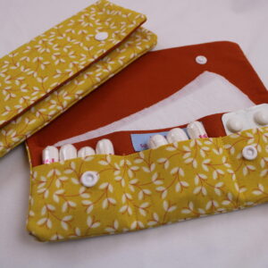 Tampontasche / Etui für Slipeinlagen u. Tampons / Notfalltäschchen / Medikamententäschchen / Kondomtäschchen / Hygieneetui "Weiße Blättchen"