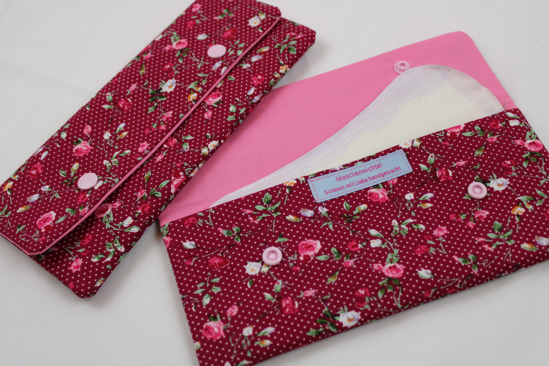 IMG_2560 Bindentasche, Etui für Damenbinden, Inkontinenzvorlagen, Slipeinlagen / Kosmetiktäschchen / Hygienetäschchen / Medikamententäschchen