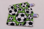 Kleine Kinder-Geldbörse/ Kinder Portemonnaie/ Geldbeutel "Fußbälle", mit Reißverschluss und Schlüsselring – praktisch, leicht und handlich – Bild 2