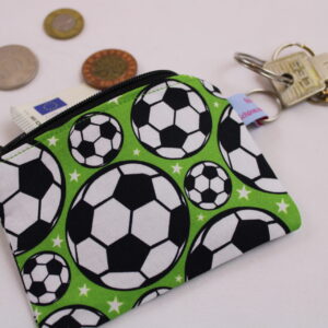 Kleine Kinder-Geldbörse/ Kinder Portemonnaie/ Geldbeutel "Fußbälle", mit Reißverschluss und Schlüsselring – praktisch, leicht und handlich