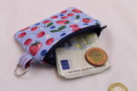 Kleine Kinder-Geldbörse/ Kinder Portemonnaie/ Geldbeutel "Beerenfrüchte", mit Reißverschluss und Schlüsselring – praktisch, leicht und handlich – Bild 2