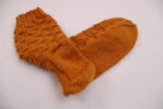 Gr. 36/37 - Orangefarbene Wollsocken mit Strukturmuster, handgestrickt aus Wolle Gründl Hot socks Merino